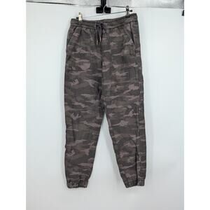 Athleta Camo Farallon Jogger 6 Hiking Camping Fishing Outdoors Comfort Errands